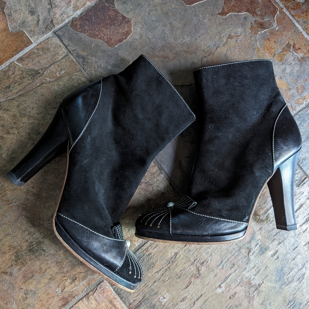 MARC JACOBS black suede stitched booties boots 8.5 9 - Picture 2 of 11